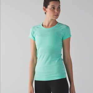 LULULEMON short sleeve